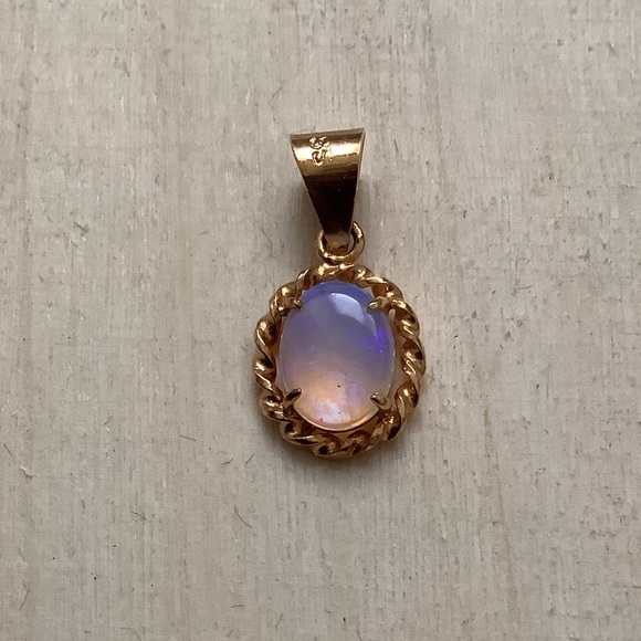 New vintage SS Fire Opal dainty pendant charm - Picture 1 of 10